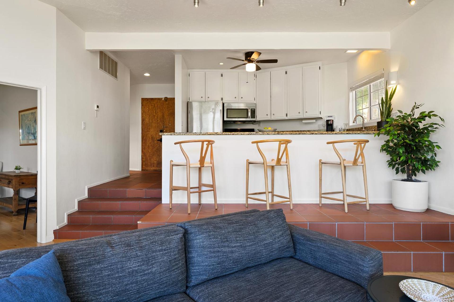 Casa de férias Hollywood Hills Retreat W Sweeping Views 2 Bd 2 Bt *